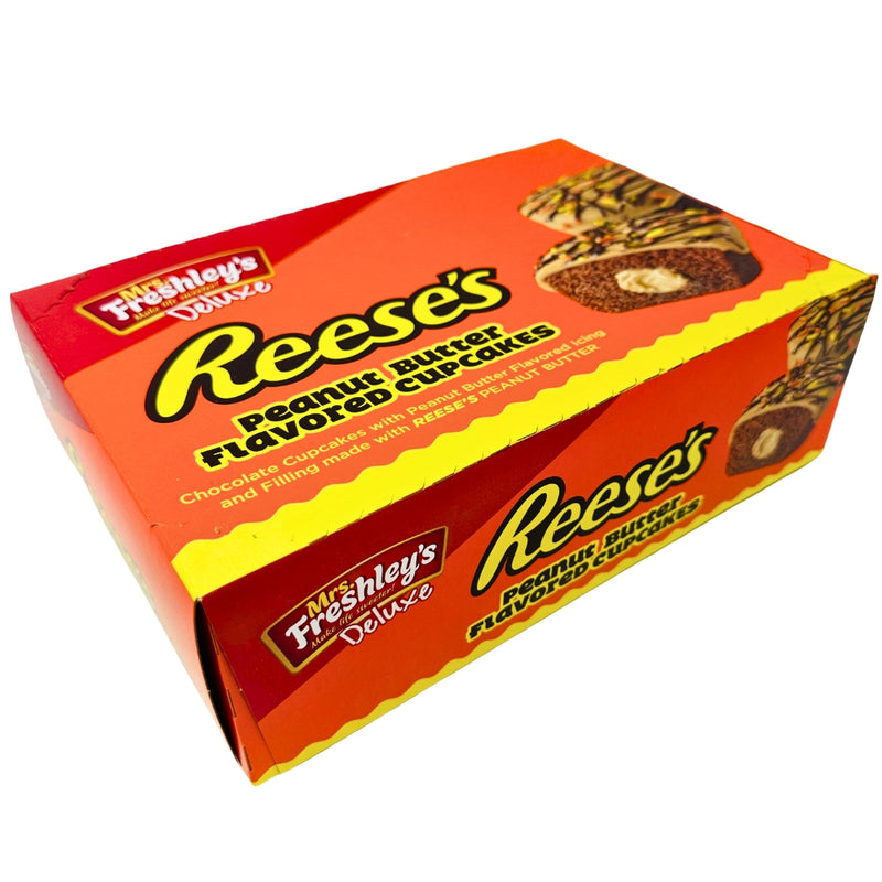 Mrs Freshley's Reese's Peanut Butter Cup Cakes - 6 Pack display